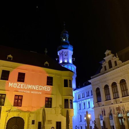 Interno Casa Lägenhet Sopron Exteriör bild